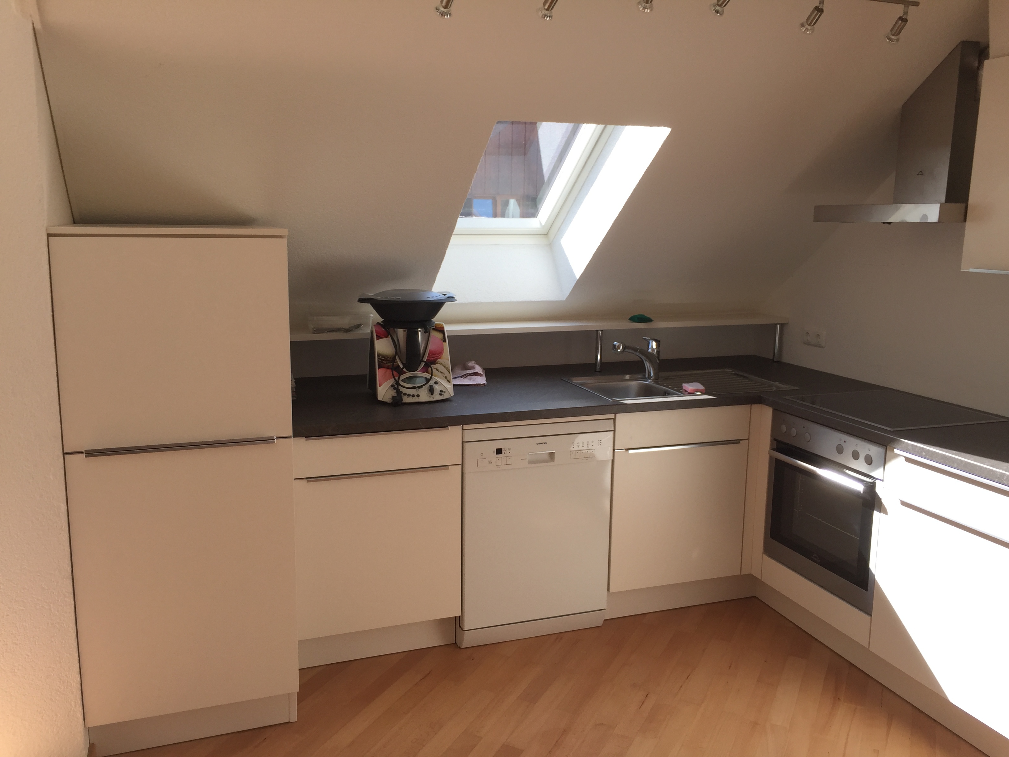 Schöne Wohnung in Mäder Schweizerstrasse 1, perfekte Verkehrsanbindung, neu renoviert, Deckenkühlung