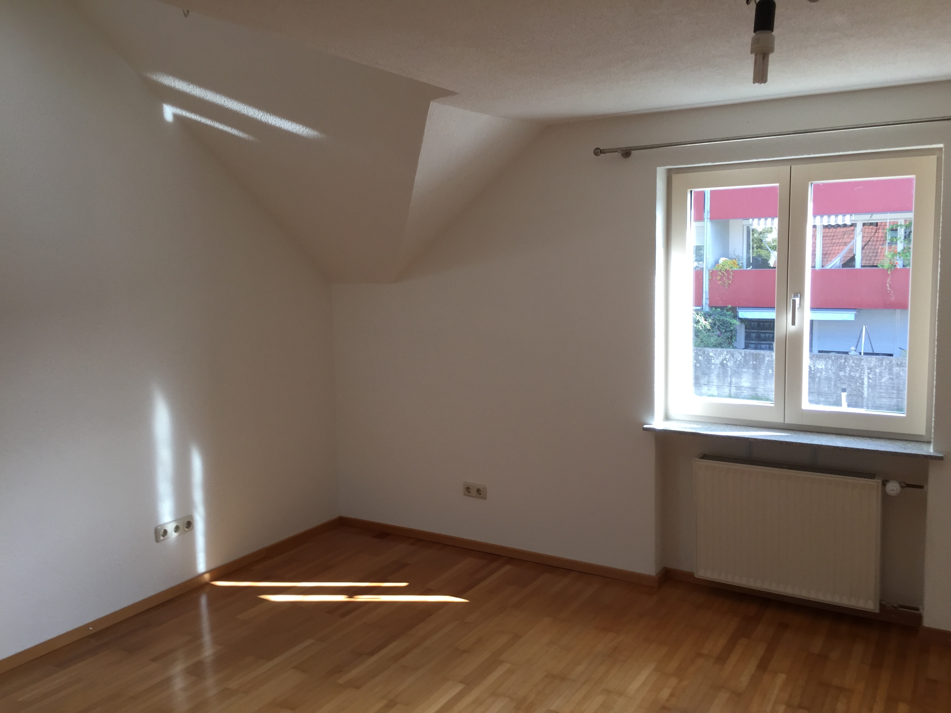 Schöne Wohnung in Mäder Schweizerstrasse 1, perfekte Verkehrsanbindung, neu renoviert, Deckenkühlung