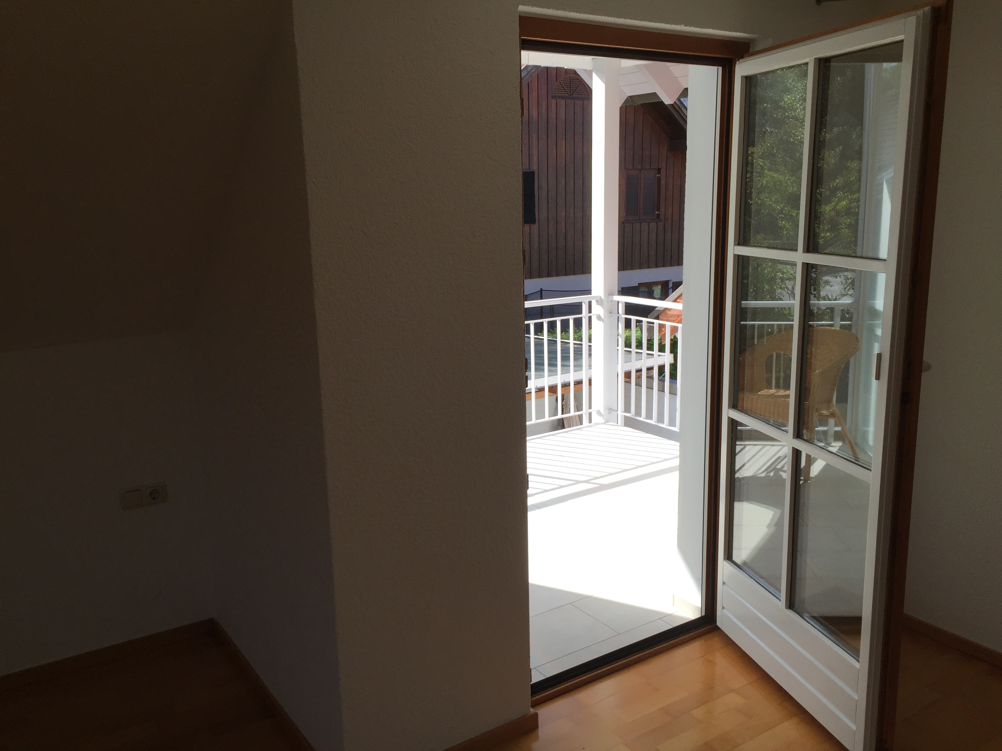 Schöne Wohnung in Mäder Schweizerstrasse 1, perfekte Verkehrsanbindung, neu renoviert, Deckenkühlung