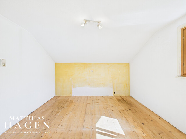 Natur pur! Einfamilienhaus mit großem Garten nahe der Muttersbergbahn – auch als Ferienhaus ideal.