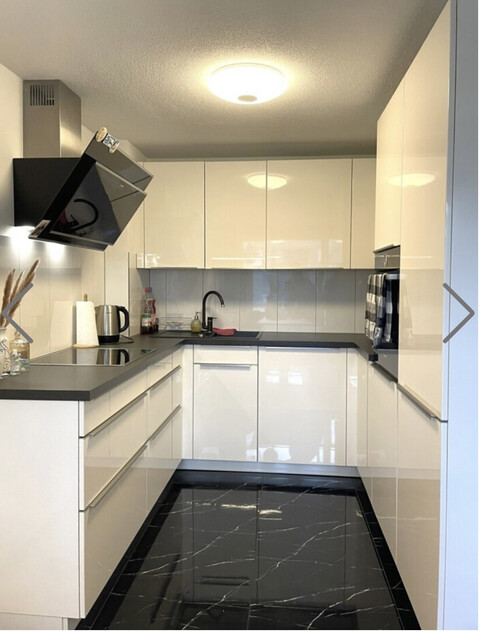 Provisionsfrei! Schöne 3 Zimmerwohnung mit Veranda und Tiefgaragenplatz zu verkaufen