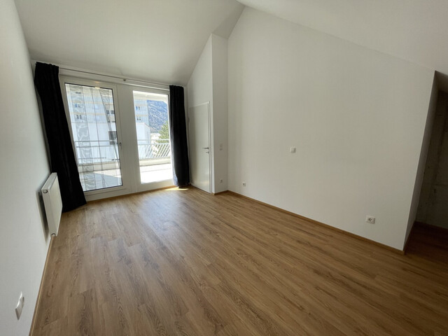 Familientraum! Reihenhaus mit Balkon in ruhiger Lage mit traumhaftem Bergblick