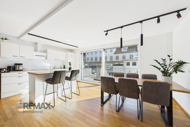 Helle 4-Zimmer-Wohnung mit Balkon in ruhiger Lage von Schlins