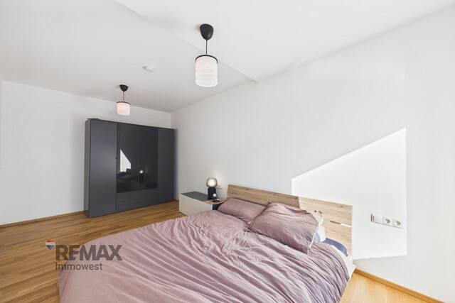 Helle 4-Zimmer-Wohnung mit Balkon in ruhiger Lage von Schlins