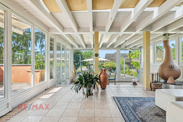 Nobles Anwesen mit großem Schwimmteich