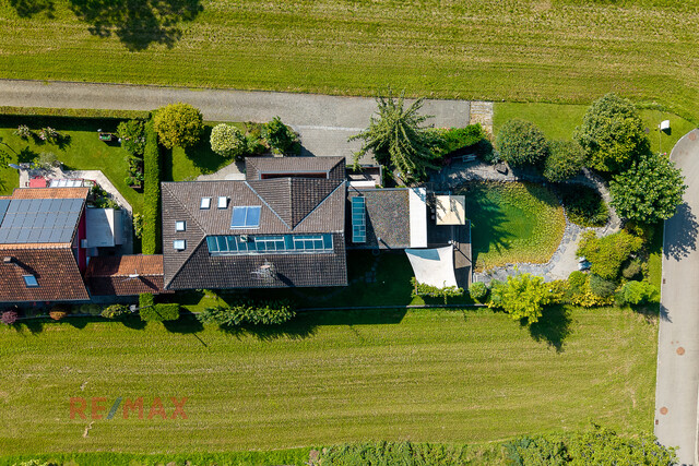 Nobles Anwesen mit großem Schwimmteich