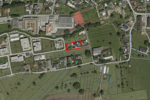 Nobles Anwesen mit großem Schwimmteich