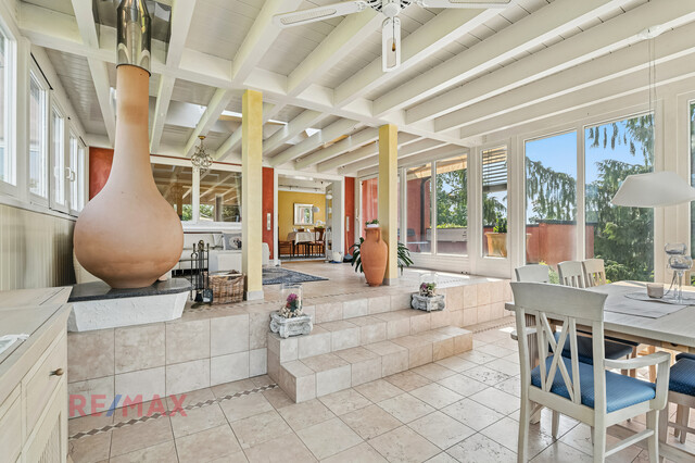 Nobles Anwesen mit großem Schwimmteich