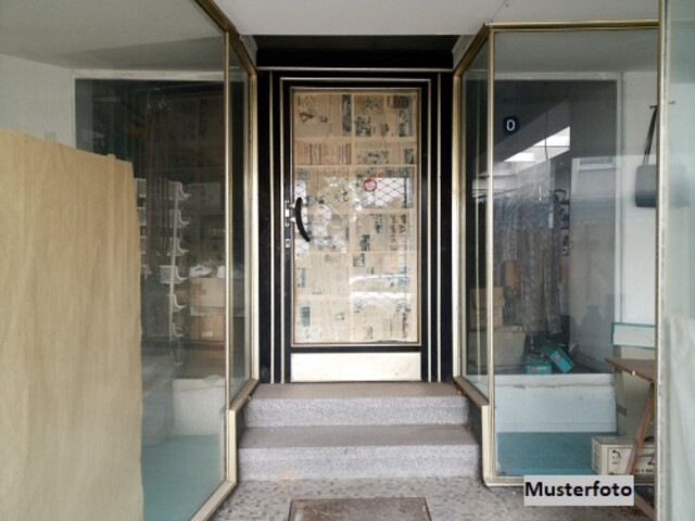 Großzügige Gewerbeeinheit in zentraler Lage