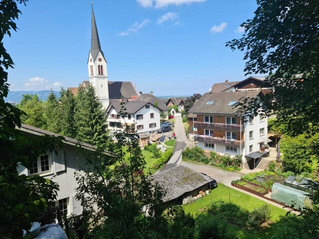 Großzügiges Daheim mit idyllischem Ausblick bis zum Bodensee in Kennelbach