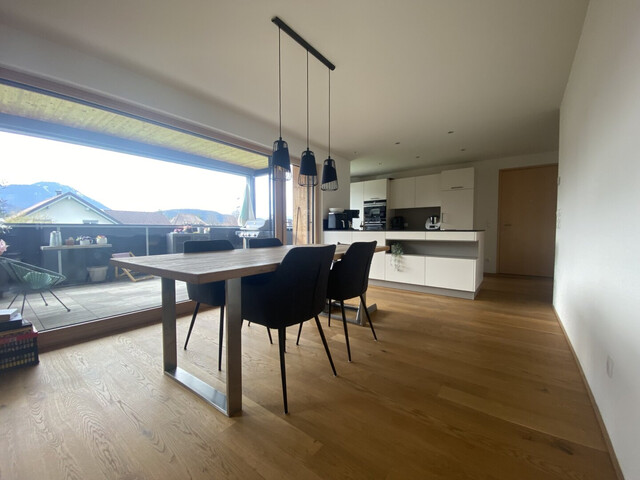 Hochwertige 3 Zimmerwohnung mit Carport/E-Ladestation