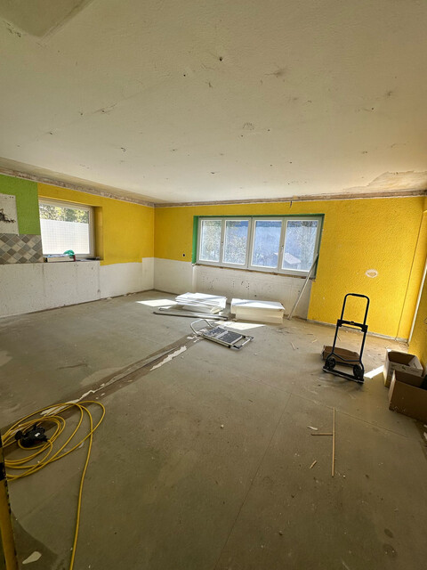 Renovierungsbedürftiges Mehrfamilienhaus zum Kauf in Top-Lage!