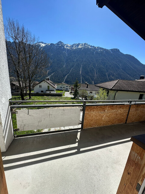 Renovierungsbedürftiges Mehrfamilienhaus zum Kauf in Top-Lage!