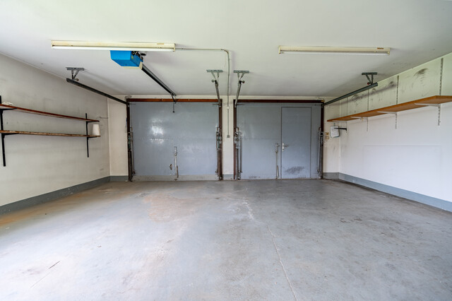 Für Handwerker mit Ausbauqualitäten - Wohnhaus mit 2 Wohnungen und zusätzlichem Bauplatz