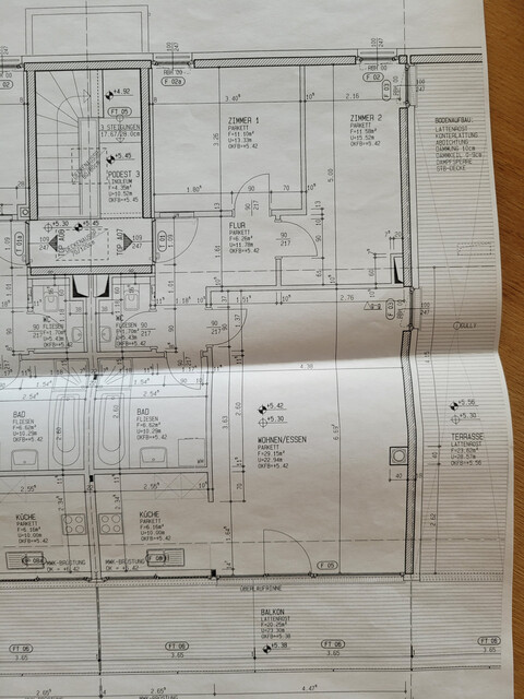 Provisionsfrei - Attraktive Dachgeschosswohnung mit großzügiger Terrasse und Top-Anbindung