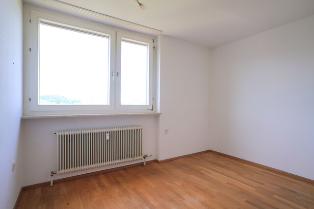 Exklusive 4-Zimmer-Dachgeschoß Wohnung 