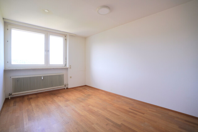 Exklusive 4-Zimmer-Dachgeschoß Wohnung 