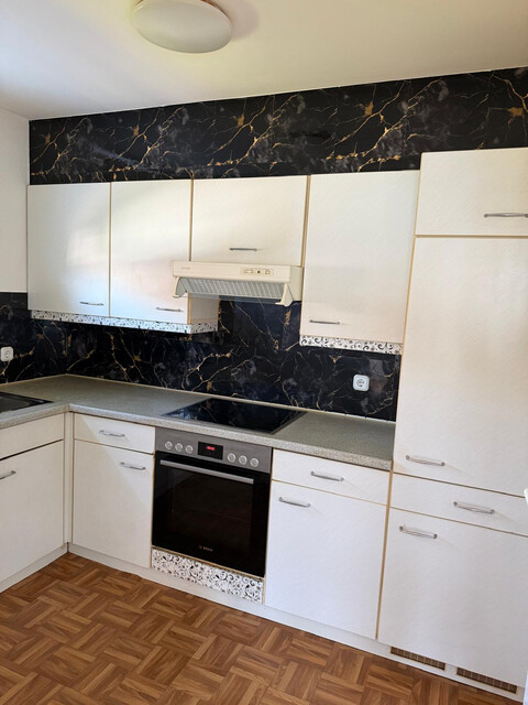 Lichtdurchflutete 2-Zimmerwohnung, 61 m², Ortsmitte Lustenau mit Tiefgarage und Balkon