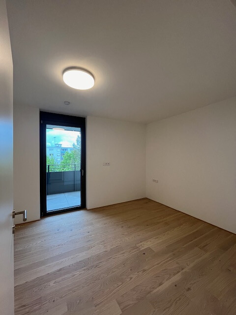 Sehr schöne, See nahe 2-Zi-Whg 55 qm + 40 qm Balkon * Neubau 4. OG * EBK, Lift, Aussicht