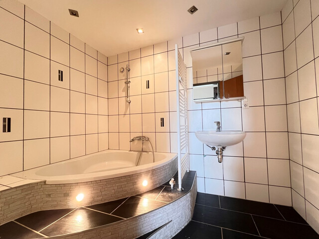 Schöne 3,5 Zimmer-Wohnung mit großzügiger Terrasse in toller Lage in Lustenau