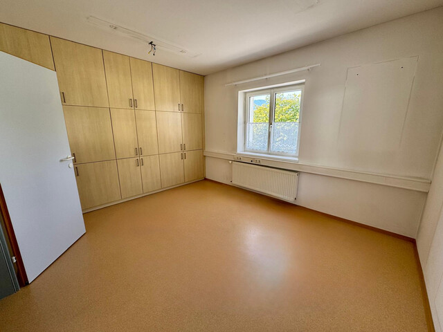 Büro oder Praxisräume zu vermieten