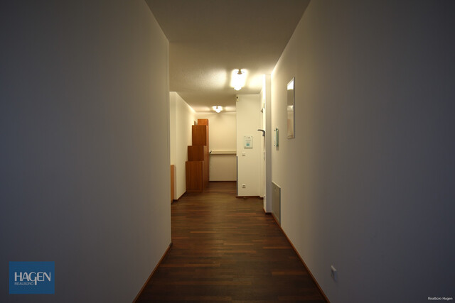 Renditestarkes Gewerbeobjekt in frequentierter Lage - Zweistöckige Praxis-/Gewerbefläche