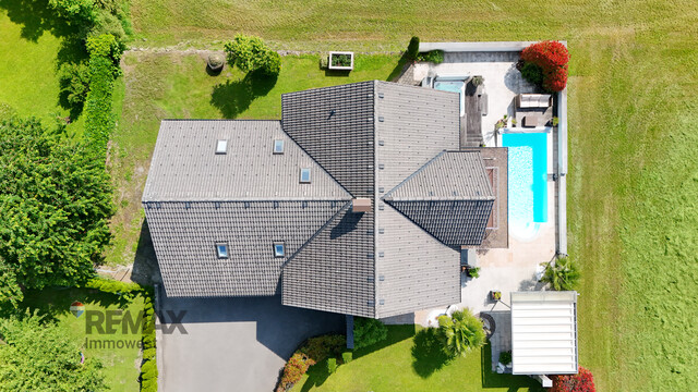 Exklusive Wohlfühloase – Elegantes Haus mit Gartenidylle