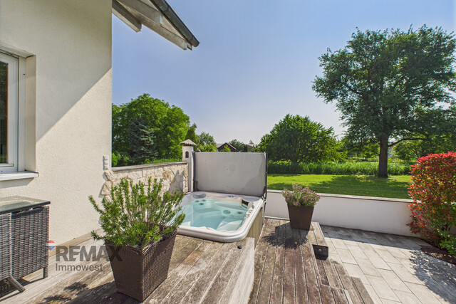 Exklusive Wohlfühloase – Elegantes Haus mit Gartenidylle