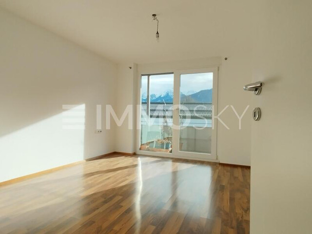 Moderne 3-Zimmer-Wohnung mit großer Terrasse und Bergblick