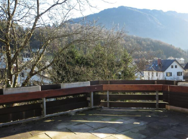 "ohne Provision" geräumige, helle 2 Zimmer Wohnung mit großem Balkon