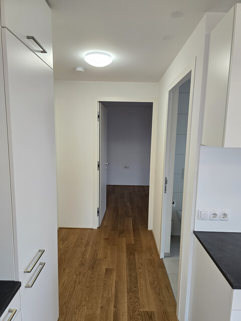 Helle 2-Zimmerwohnung mit Loggia