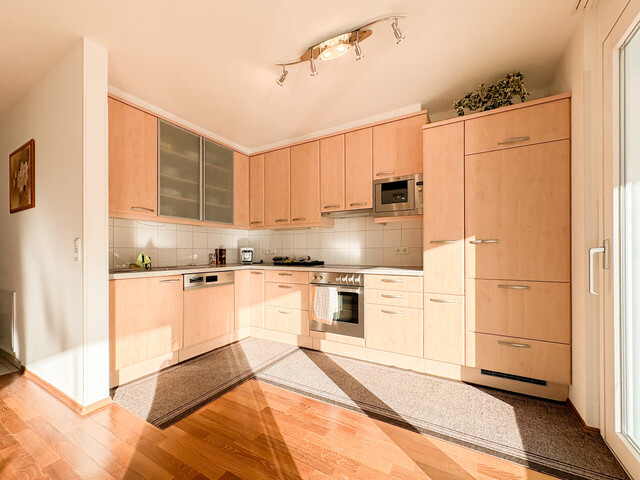 Helle 3-Zimmerwohnung mit großer, verglaster Terrasse