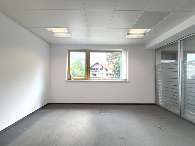 Repräsentatives Büro- & Praxisgebäude in zentraler Lage von Altach