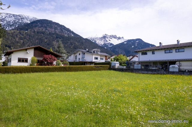 Sensationelles Baugrundstück mit 1.074m² und herrlichem Bergpanorama in Nüziders zu verkaufen!