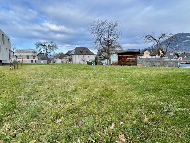 Sonnige, individuell teilbare Baugrundstücke zum Verkauf!