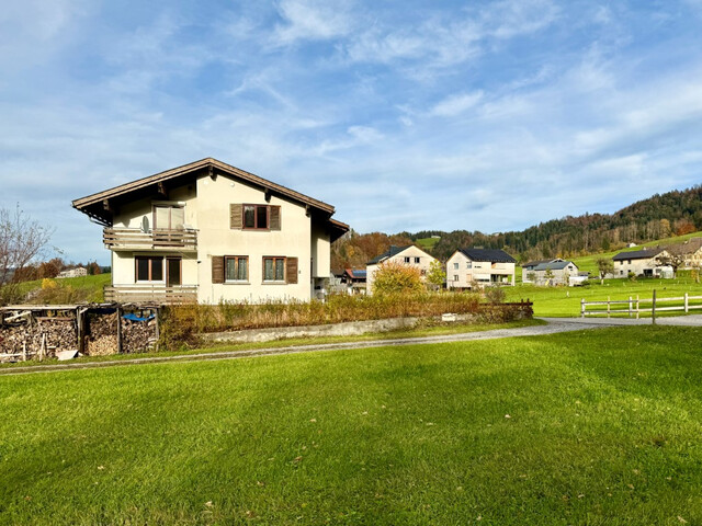 Gemütliches Haus mit großem Garten in ruhiger Lage!
