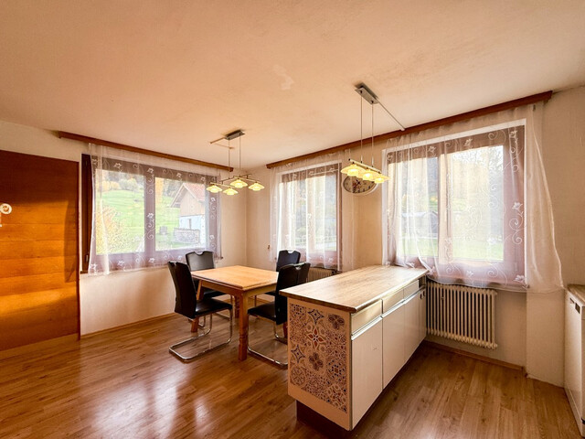 Gemütliches Haus mit großem Garten in ruhiger Lage!