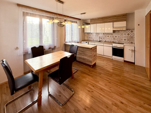 Gemütliches Haus mit großem Garten in ruhiger Lage!