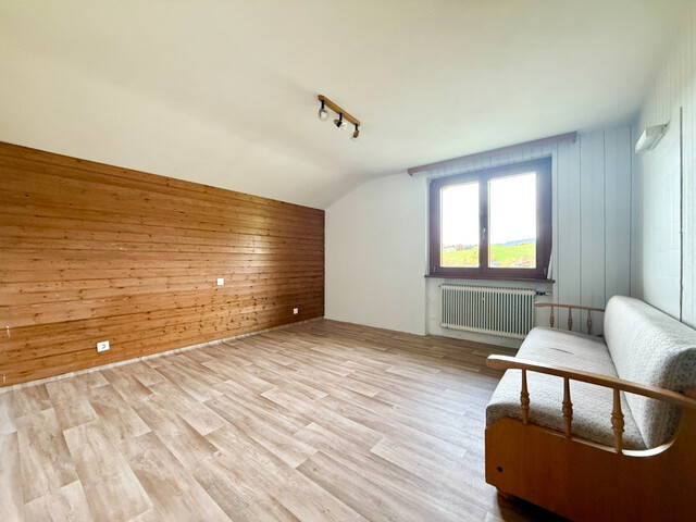 Gemütliches Haus mit großem Garten in ruhiger Lage!