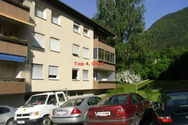 3 Zimmer in Tisis mit verglastem Balkon, Grenznähe