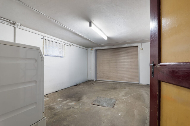 Haus in Rankweil mit Garten, Garage & Bergblick – Renovierungsprojekt mit viel Potential