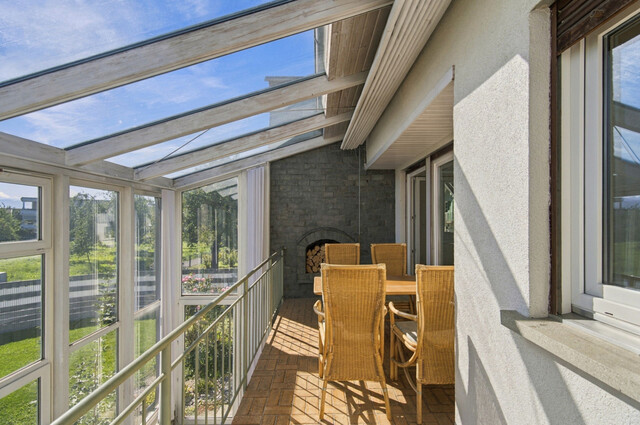 Haus mit sonnendurchflutetem Wintergarten