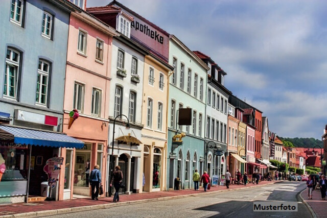 Vielseitig nutzbar – Wohn- und Bürogebäude mit integrierter Betriebswohnung