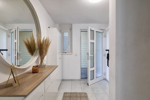 Familienglück in modernem Zuhause