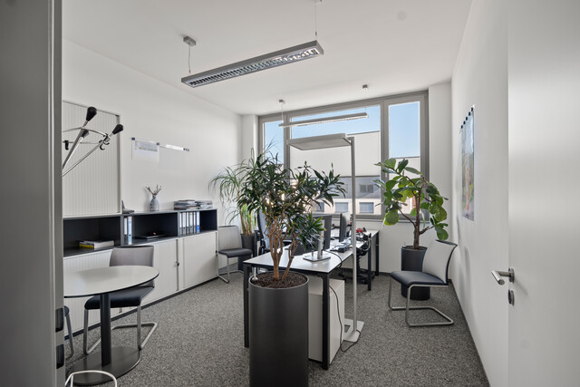 Ravensburg (DE) - Bürofläche im 1. OG mit ca. 500 m²                 