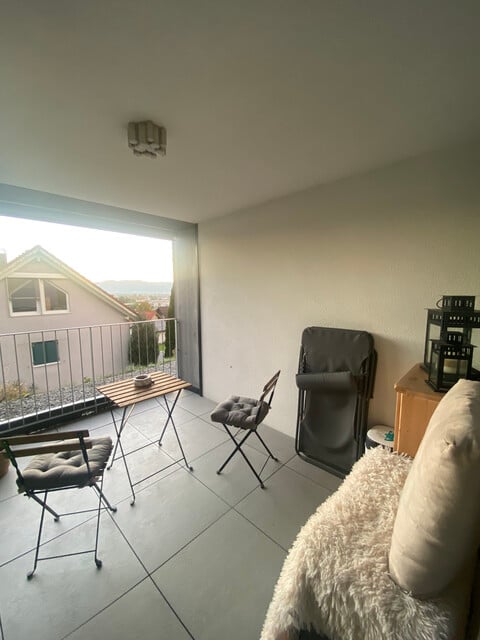 Terrassenwohnung mit großzügiger Loggia  umd 2 TG Parkplätze