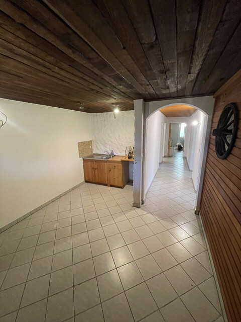 Zweifamilienhaushälfte über 2 Etagen mit Garten & Garage- Fussach 