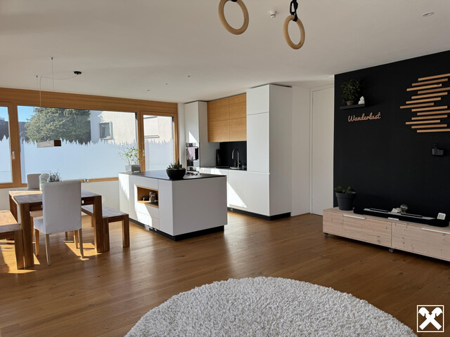 Ihr neues Zuhause wartet: Hochwertige 3-Zimmerwohnung in Kleinwohnanlage