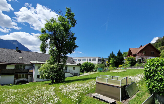 Sonniges Grundstück in bester Lage zu verkaufen