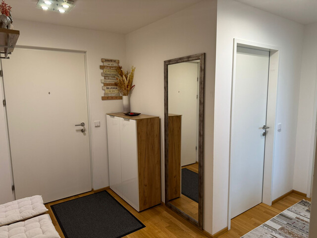 schöne 3-Zimmer-Wohnung mit Balkon und Tiefgaragenplatz